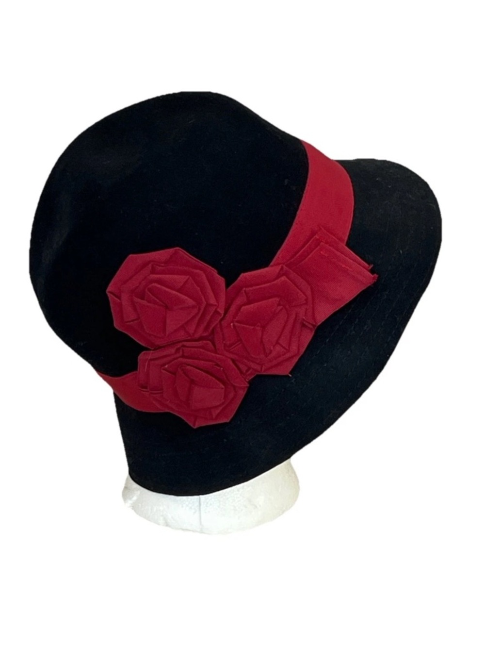 MAGID HATS BY CHARMING CHARLIE BLACK & RED WOOL FELT CLOCHE HAT ONE SIZE